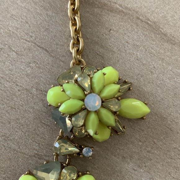 J. CREW Lime Green Beads/Rhinestone Statement Necklace - Picture 12 of 12